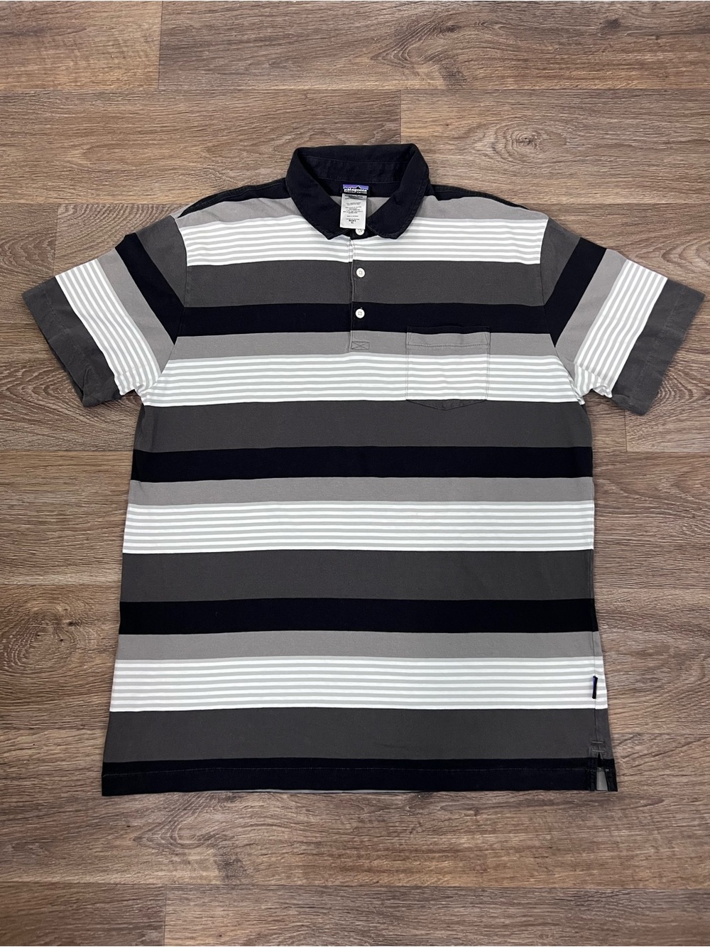 Patagonia black and grey striped polo shirt Size XL #outdoor #golfwear/A566